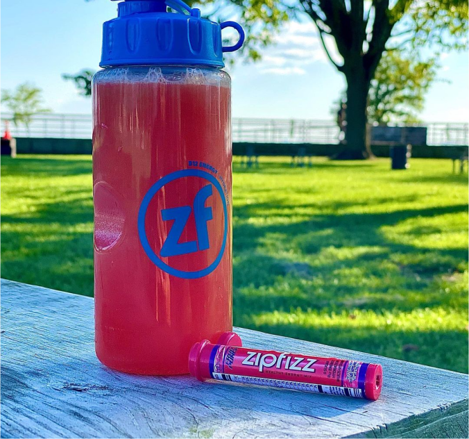 "Pre-Workout Power in Every Sip – Zipfizz Performance Sampler"